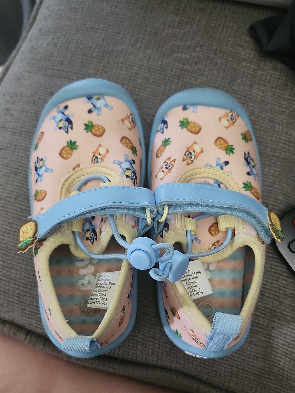 Girls Bluey Print Water Shoes